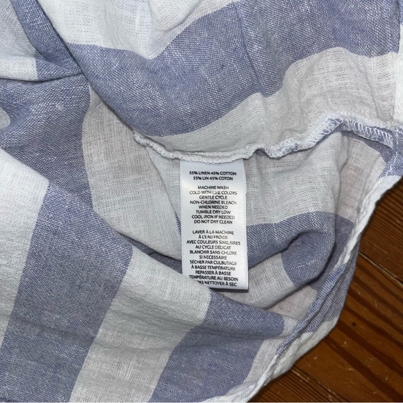Beachlunchlounge // NWOT // blue & white stripe short-sleeve button-down top - Picture 4 of 5